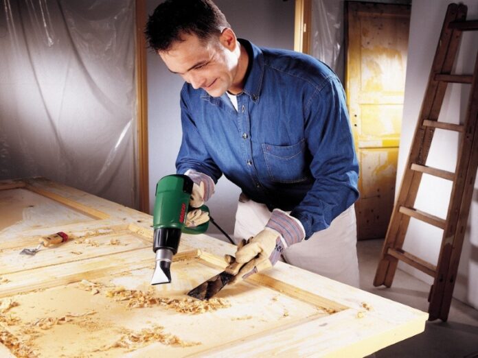 Реставрация деревянных элементов в доме — важные особенности и нюансы