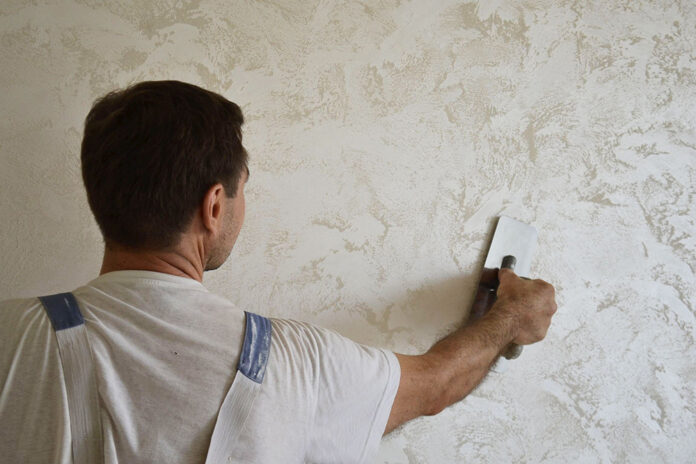 Как использовать метод «шпаклевка и покраска» для отделки стен?