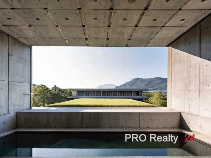 Особенности заливки бетона рядом с облицовочным камнем