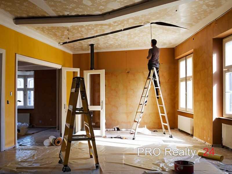 Как подготовить основание для укладки ламината в коридоре?