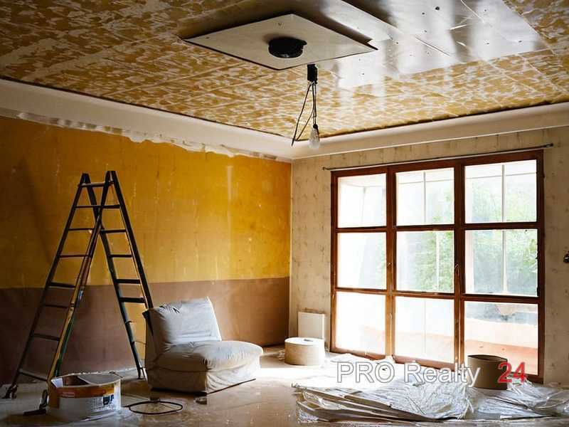 Как отделать стены в ванной с маленьким окном