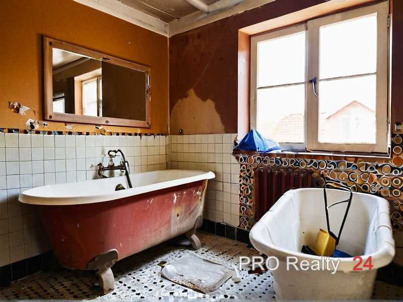 Техника нанесения клея на стены с нагревательными элементами